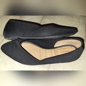 Size 7.5 Cynthia Rowley Flats Black